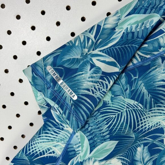 Tommy Bahama Islanzone Large Blue Hawaiian Short Sleeve Button Shirt Performance - Picture 3 of 8